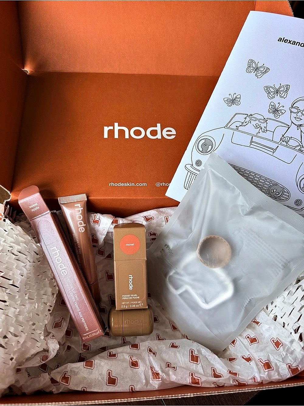 rhode Sweet Apple + Mini Pocket Blush + Carabiner and coloring book